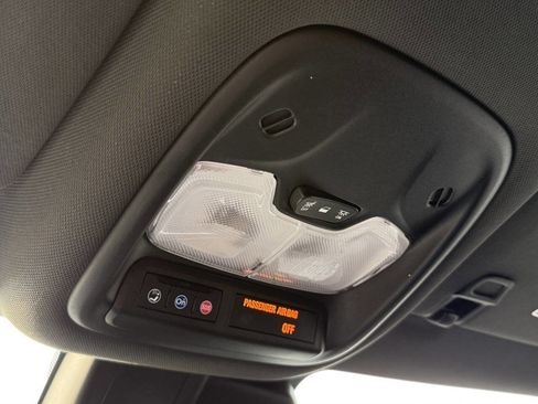 Used 2021 Chevrolet TrailBlazer RS w/ Convenience Package image 45