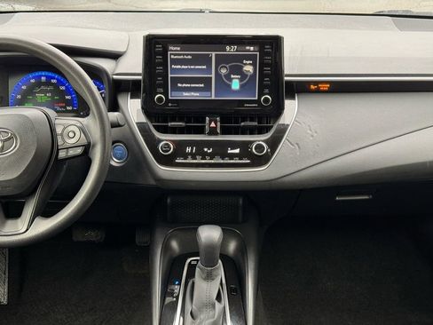 Used 2022 Toyota Corolla LE image 20