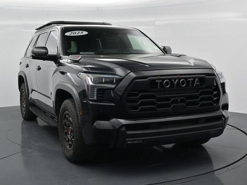 Used 2025 Toyota Sequoia TRD Pro AWD/4WD image 3