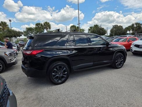 Used 2021 Chevrolet Traverse RS w/ LPO, 'HIT The Road' Package FWD image 13