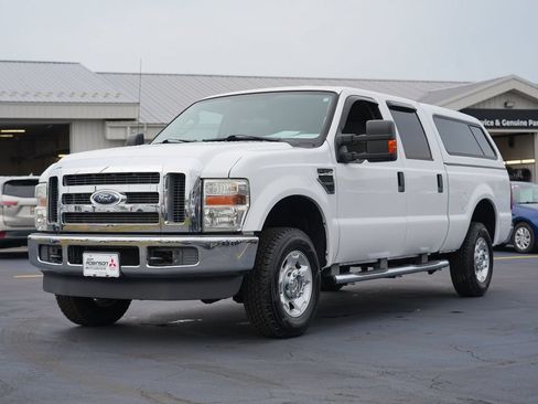 Used 2010 Ford F250 XLT AWD/4WD image 7