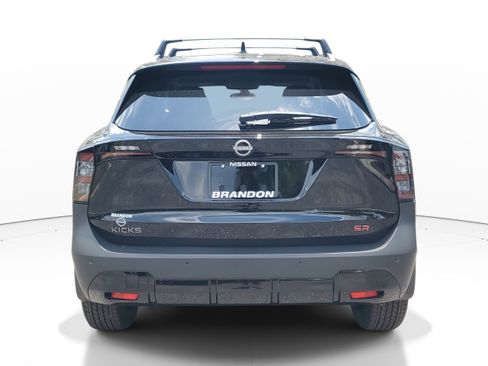 New 2025 Nissan Kicks SR image 6