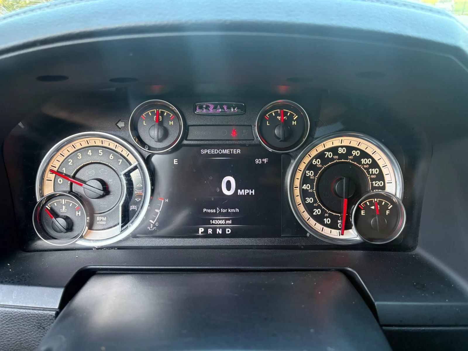 Used 2016 RAM 1500 Laramie AWD/4WD image 11