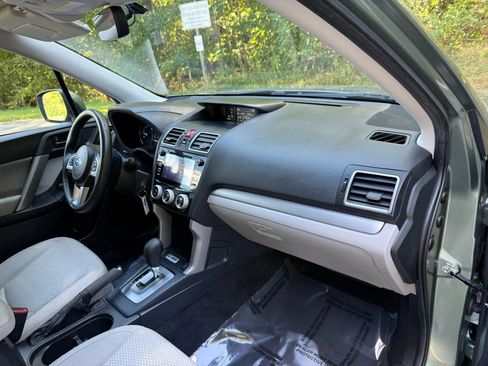 Used 2018 Subaru Forester 2.5i Premium image 17