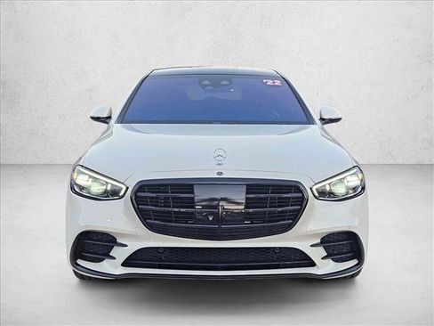 Used 2022 Mercedes-Benz S 500 4MATIC image 2