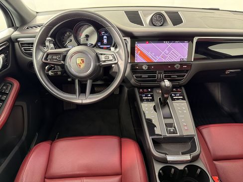 Certified 2023 Porsche Macan S image 30