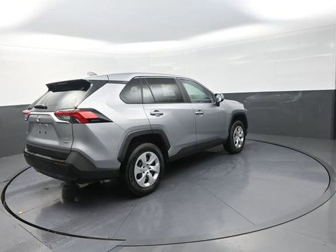 Used 2025 Toyota RAV4 LE AWD/4WD image 3