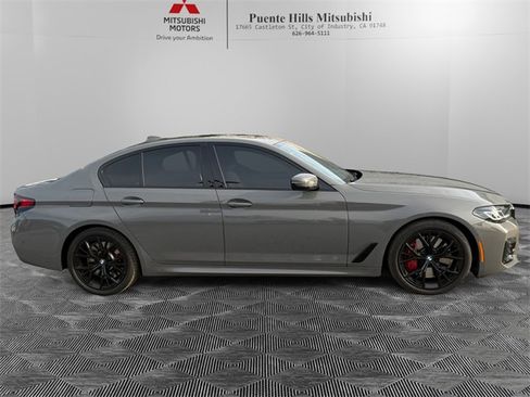 Used 2022 BMW 540i w/ M Sport Package image 4