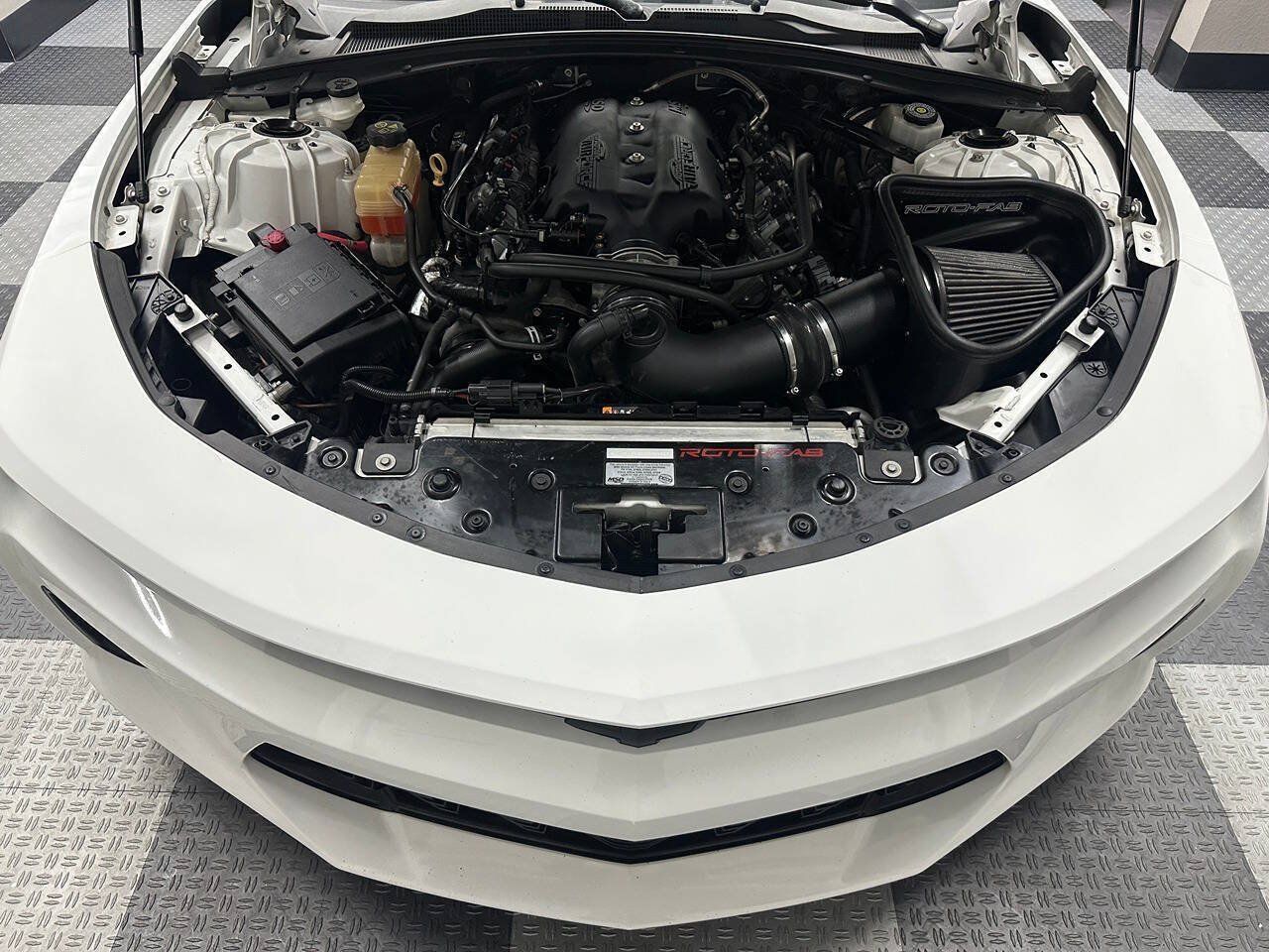 Used 2017 Chevrolet Camaro SS RWD image 52