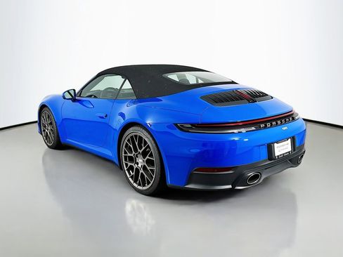 Certified 2025 Porsche 911 Carrera RWD image 3