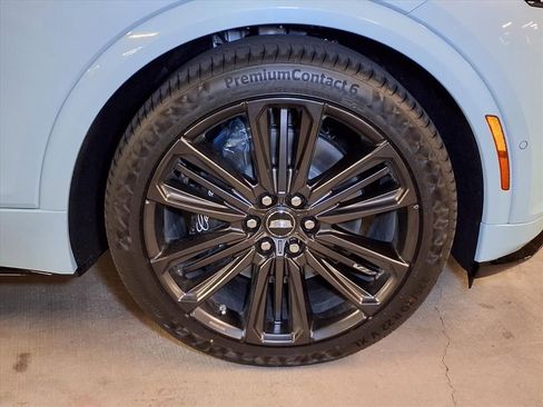 New 2026 Cadillac Lyriq V image 5