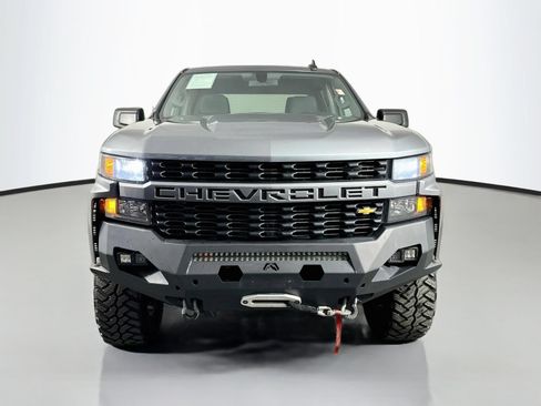 Used 2019 Chevrolet Silverado 1500 Custom w/ Custom Value Package AWD/4WD image 2