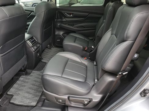 Certified 2025 Subaru Ascent Bronze Edition AWD/4WD image 14