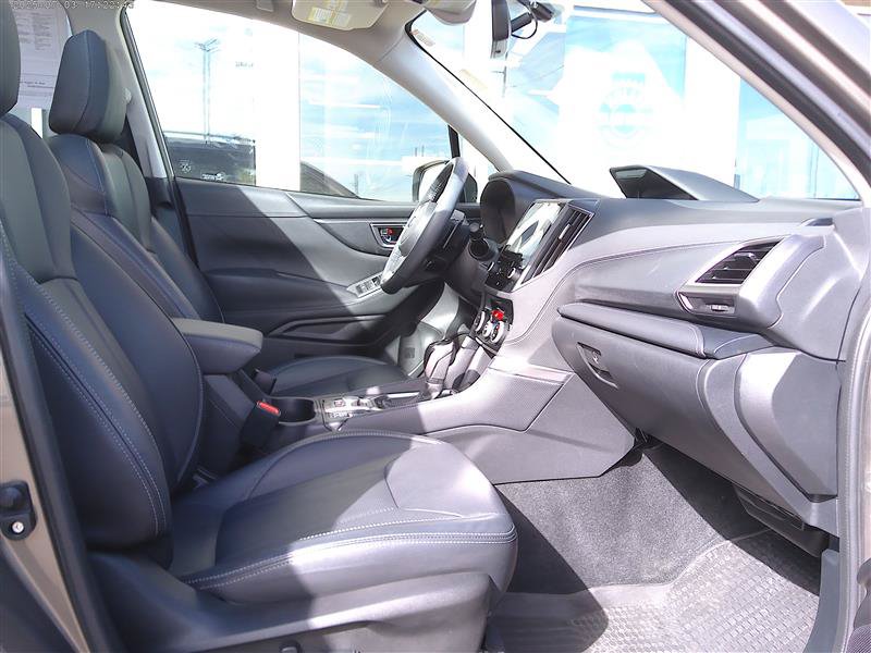 Used 2019 Subaru Forester Touring AWD/4WD image 7