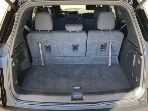 Used 2025 GMC Acadia Elevation image 4