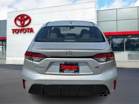 Used 2025 Toyota Corolla SE FWD image 5