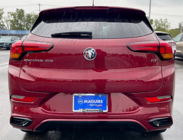 Used 2023 Buick Encore GX Select w/ Sport Touring Package FWD image 7