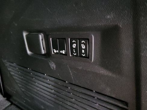 Used 2023 Chevrolet Tahoe LT w/ Luxury Package image 42