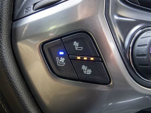 Used 2016 Chevrolet Silverado 2500 LTZ w/ Custom Sport Edition AWD/4WD image 33