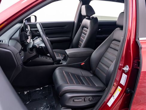 Used 2025 Honda CR-V Sport-L image 17