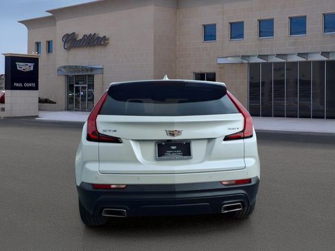 Certified 2023 Cadillac XT4 Luxury w/ Cold Weather Package FWD image 6