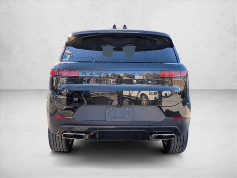 Used 2025 Land Rover Range Rover Sport SE image 6