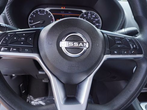 Certified 2024 Nissan Sentra SV FWD image 17
