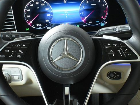 New 2026 Mercedes-Benz GLE 350 4MATIC image 18