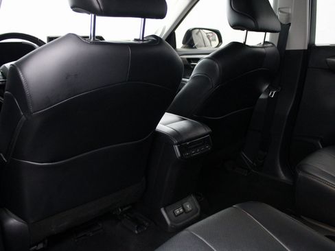 Used 2022 Toyota Highlander Limited image 17