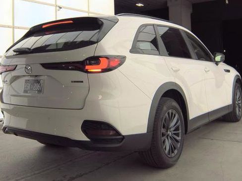 Used 2025 MAZDA CX-70 3.3 Turbo w/ Preferred Package image 3