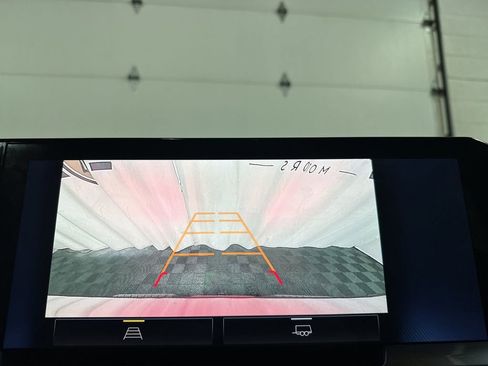 Used 2025 Chevrolet Silverado 1500 RST w/ Z71 Off-Road Package AWD/4WD image 28