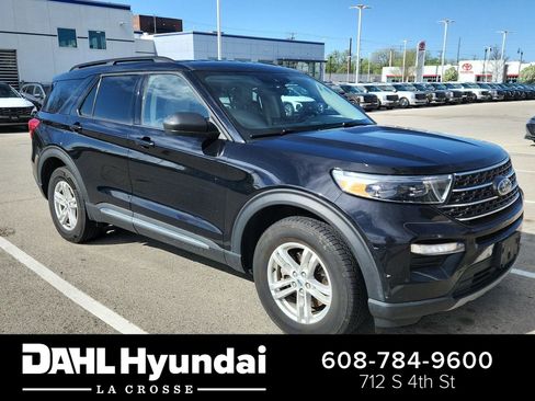 Used 2022 Ford Explorer XLT w/ Equipment Group 202A AWD/4WD image 1