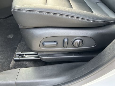 Used 2023 Chevrolet TrailBlazer ACTIV w/ Sun and Liftgate Package image 21