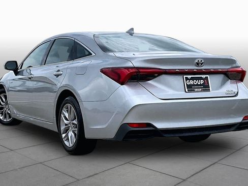 Used 2021 Toyota Avalon XLE w/ Moonroof Package FWD image 12