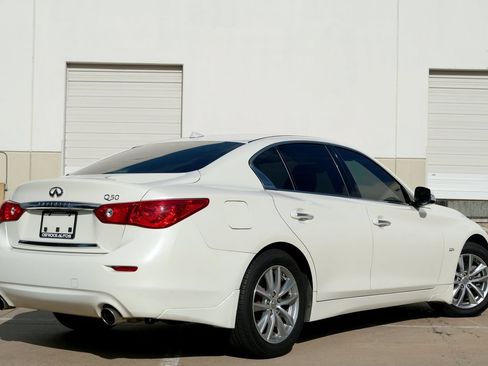 Used 2016 INFINITI Q50 Premium w/ 2.0T Premium Plus Package RWD image 4