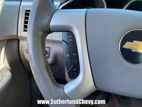 Used 2011 Chevrolet Traverse LT w/ Personal Connectivity Package FWD image 21