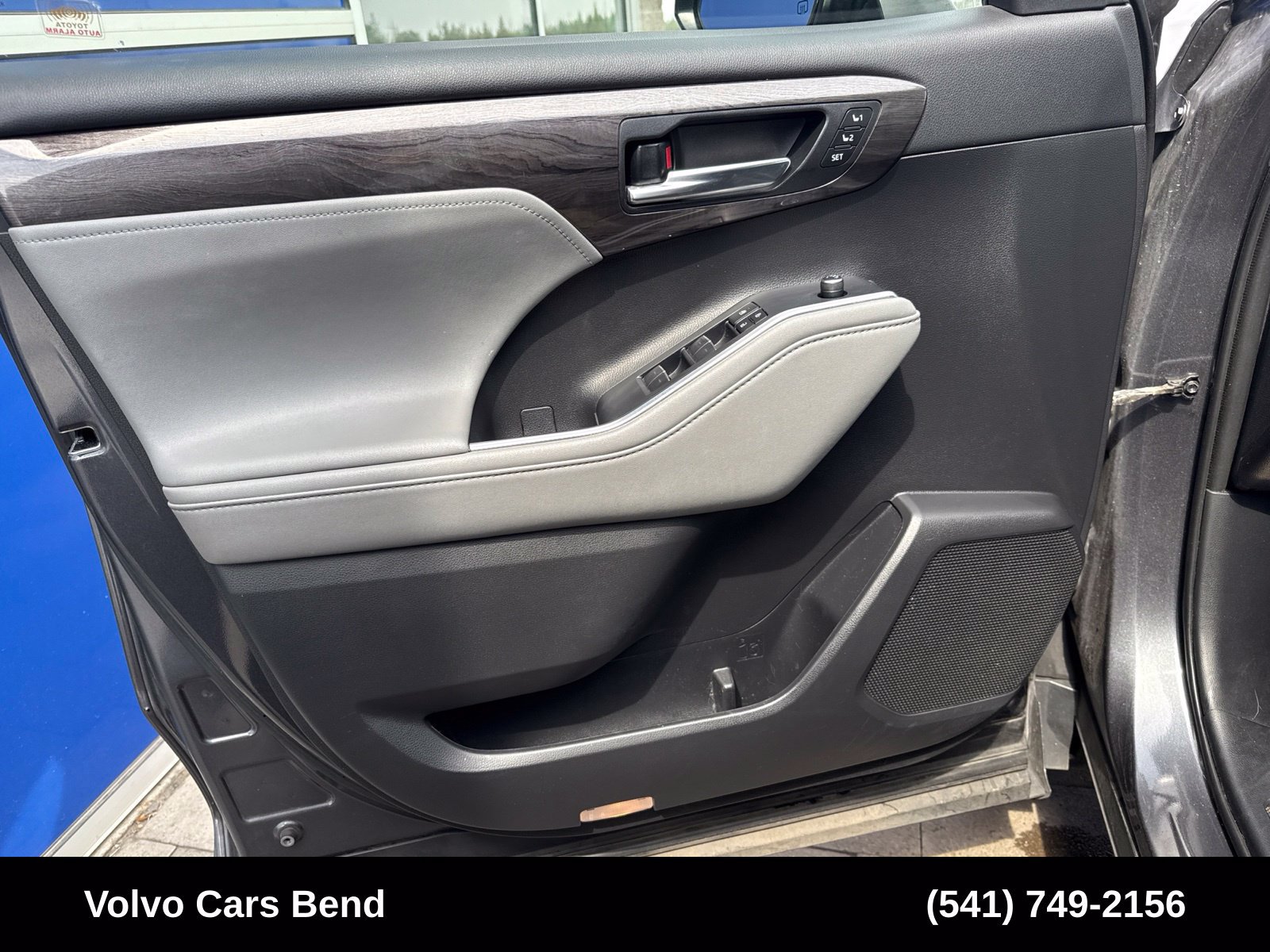Used 2020 Toyota Highlander Platinum AWD/4WD image 20