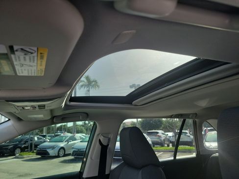 Used 2025 Toyota RAV4 XLE w/ Convenience Package FWD image 24