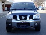 Used 2005 Nissan Titan SE image 2