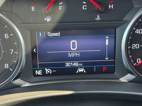 Used 2022 GMC Terrain SLE w/ Driver Convenience Package image 18