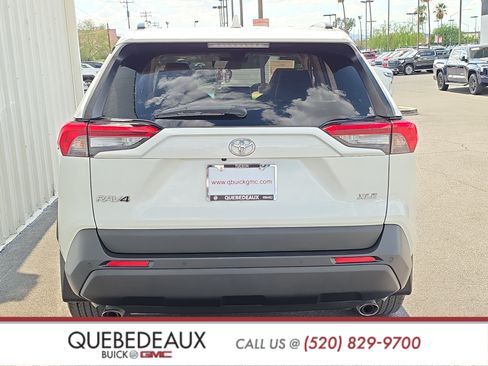 Used 2021 Toyota RAV4 XLE Premium FWD image 6