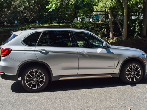 Used 2017 BMW X5 xDrive35i AWD/4WD image 8