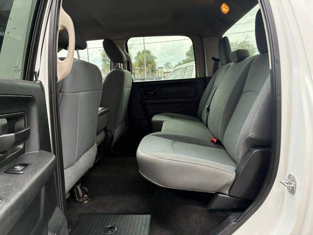 Used 2015 RAM 3500 Tradesman w/ Chrome Appearance Group AWD/4WD image 13