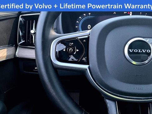 Certified 2025 Volvo XC90 B6 Plus image 26