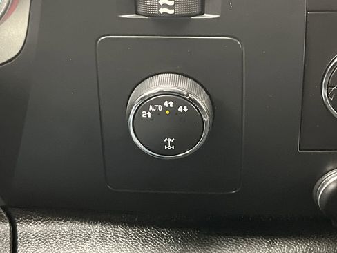 Used 2012 Chevrolet Silverado 1500 LT image 14