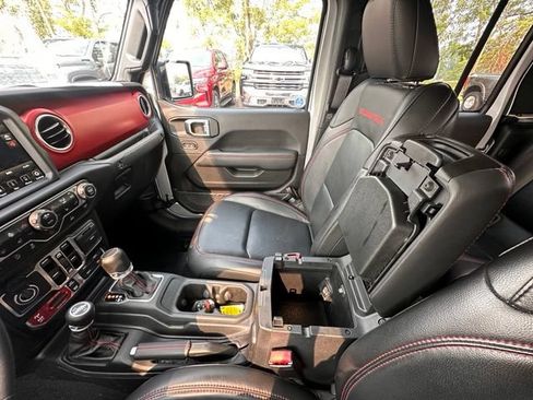 Used 2023 Jeep Gladiator Rubicon w/ Cold Weather Group AWD/4WD image 26