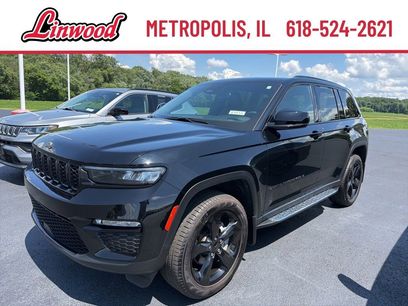 Used 2024 Jeep Grand Cherokee Limited w/ Black Appearance Package