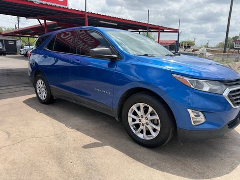 Used 2019 Chevrolet Equinox LS FWD image 11