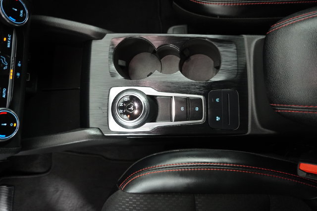 Used 2025 Ford Escape ST-Line FWD image 31