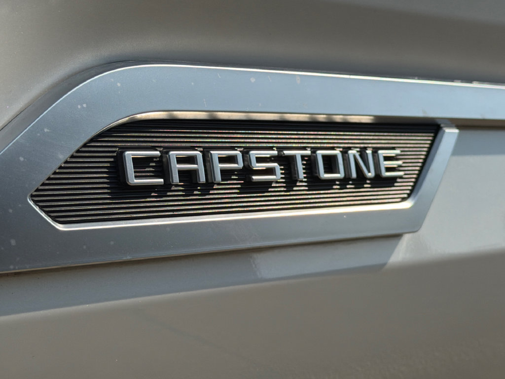 Used 2025 Toyota Sequoia Capstone AWD/4WD image 19